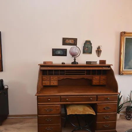 Apricot House * كافالا