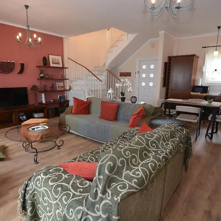 Apricot House Holiday home