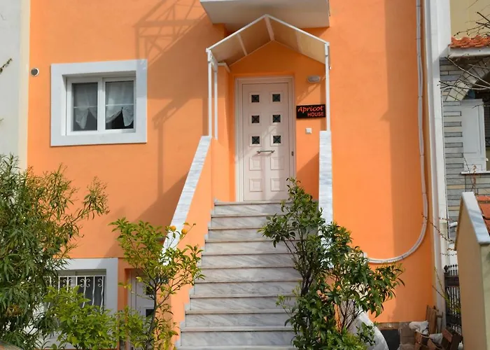 Dom wakacyjny Apricot House Kawala